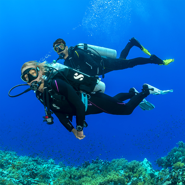 Hydros Pro 2 underwater